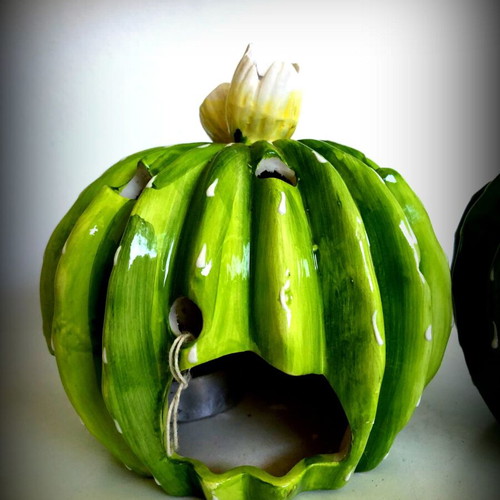 Ceramic cactus-shaped candle diffusers like new, set of 2