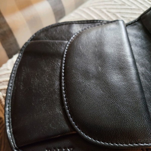 Unisex Bally soft leather wallet like new, black