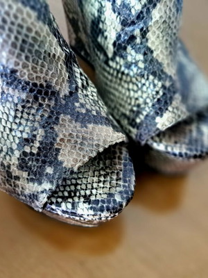 Jeffrey Campbell Mansfield γκρι snake πλατφόρμες καινούργιες, νούμερο 37
