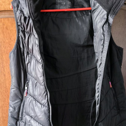 H&M sleeveless women's jacket black like new, size 42