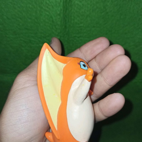 Digimon Patamon figure 1999 and two mini cups used