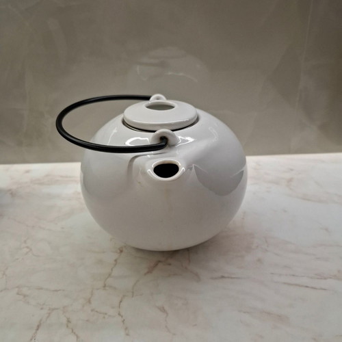 Teapot like new