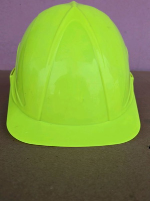 Tirreno helmet like new with head screw