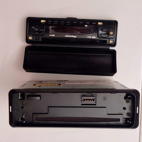 Pioneer DEH-1530R car radio CD player used