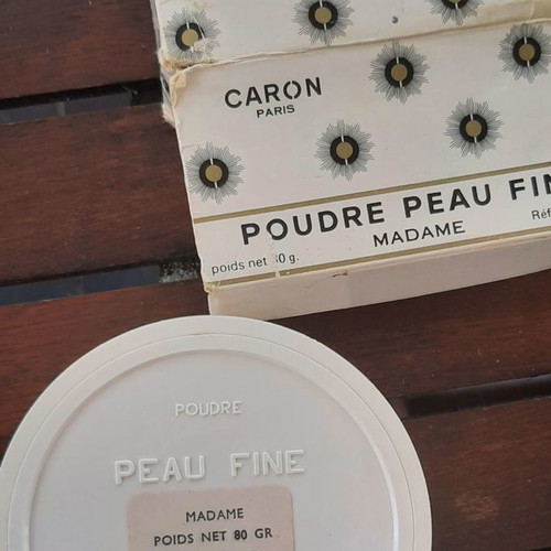 Poudre Peau Fine Caron Paris Madame new, collectible item