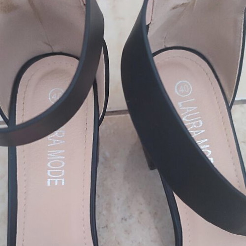 Sandals with ankle strap like new, size 39, black, 6 cm heel