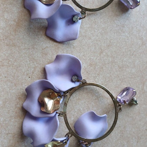Lilac earrings like new