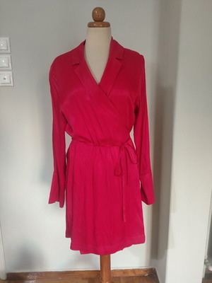 Badila red satin dress size M like new