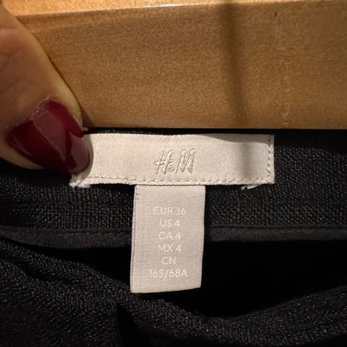 H&M black straight-leg pants like new, size S