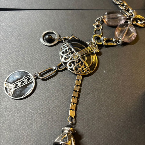 Metal necklace new, vintage style, gun metal color