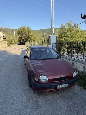 Toyota Corolla 1997 used for parts or engine