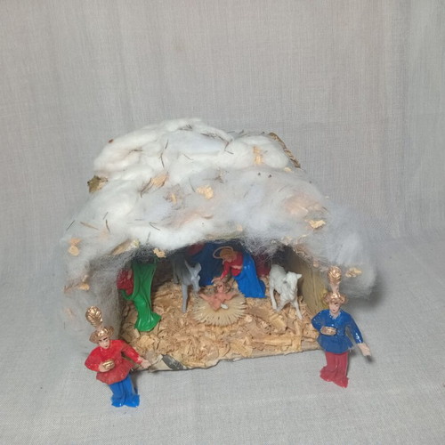Vintage handmade nativity scene with plastic figures 60s-70s used