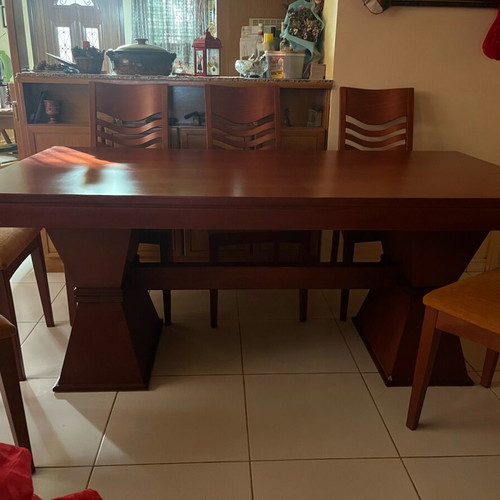 Solid Walnut Dining Set like new with 6 chairs