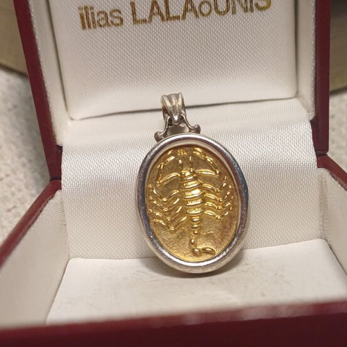 Lalaounis Scorpio Pendant necklace like new, gold and silver