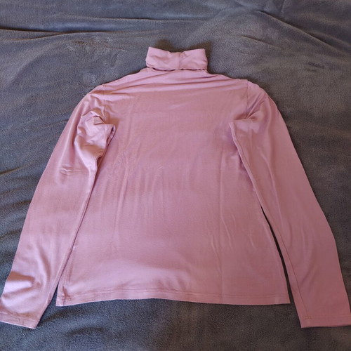 Lussile pink turtleneck like new, size S