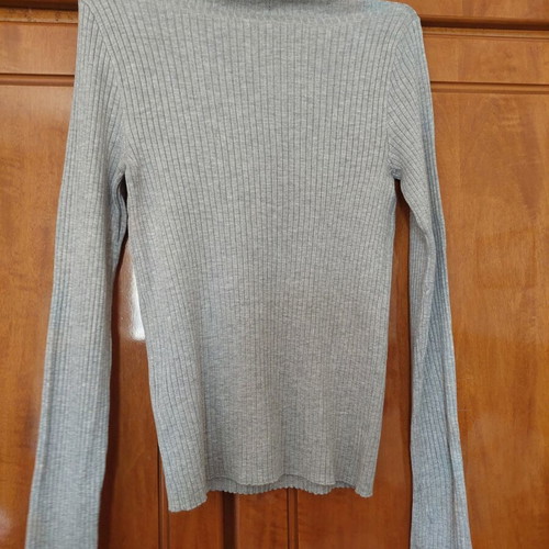 Bershka turtleneck tops like new, pack of two, gray and green, size L