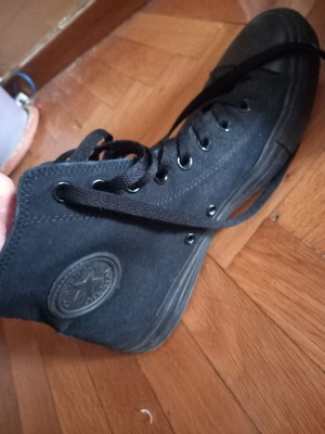 All Star μαύρα πάνινα παπούτσια unisex μεταχειρισμένα, μέγεθος 42