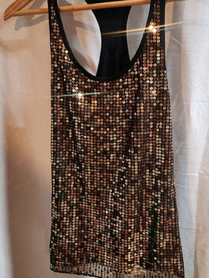 Sleeveless top used with gold sequins, size S