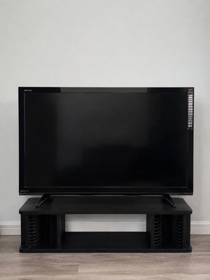 Toshiba REGZA Z Series 47" LCD TV used, no image, for parts or repair