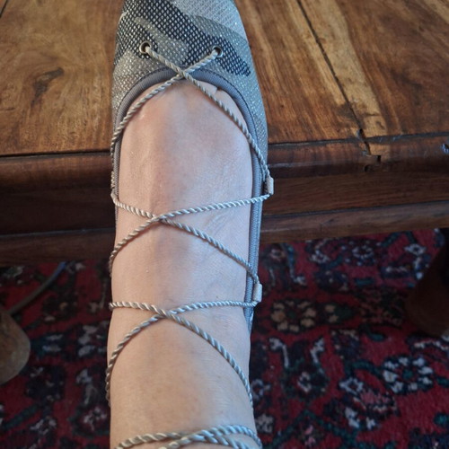 Elite lace-up ballet flats like new, silver with strass