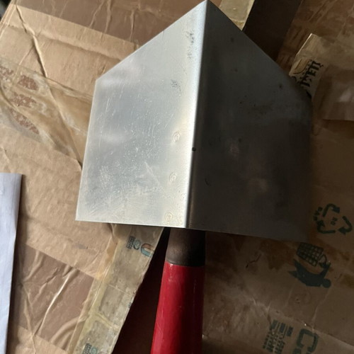 L'Outil Parfait Corner Trowel with Stainless Steel Blade and Red Handle