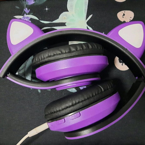 Purple headphones like new with wired and Bluetooth connection