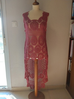 Bordeaux knitted blouse with asymmetric hem used