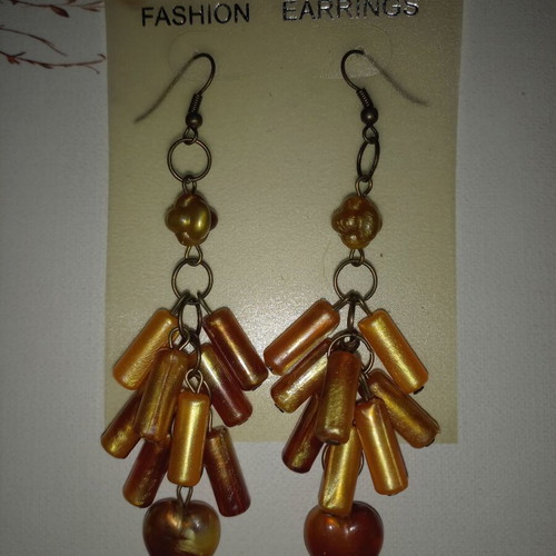 Dangling earrings like amber with pearly stones and brown heart, new