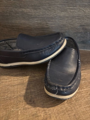 Children's navy blue moccasins No 32 leather like new