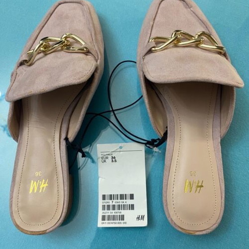 H&M women's mules beige-pink new with gold chain