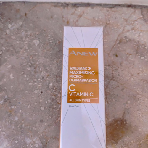 Avon Anew Radiance Maximising Micro-Dermabrasion Face Cream with Vitamin C 75 ml new