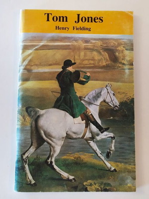Tom Jones Henry Fielding student edition like new, softcover