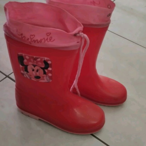 Girls' galoshes size 30-31 like new, red