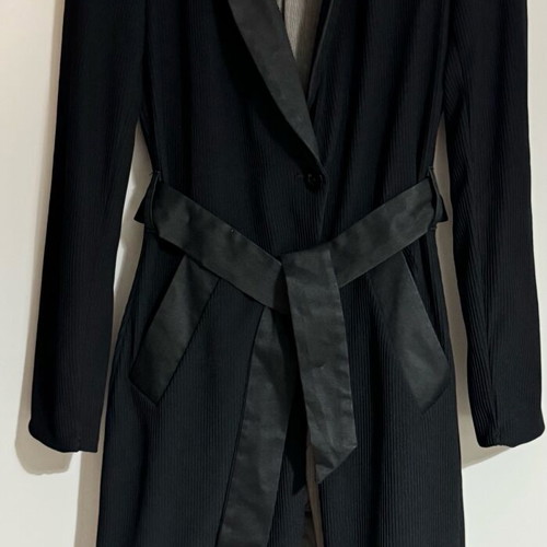 Coat new, black, size S with perfect details