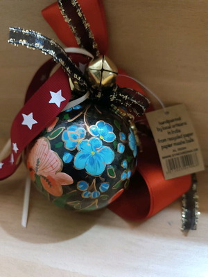 Synchronia Kashmir Blue Ball Charm 30x19cm Made of Compressed Paper Like New