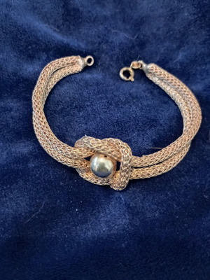 Silver 925 bracelet like new with knot