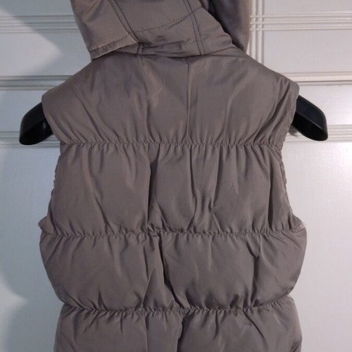 Grey children's sleeveless jacket with hood like new, size S