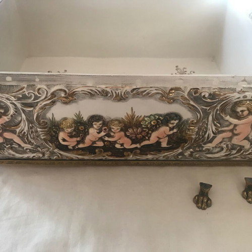 Capodimonte Italy chest used, early 20th century