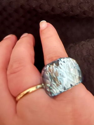 Swarovski ring new, size fits 52, blue
