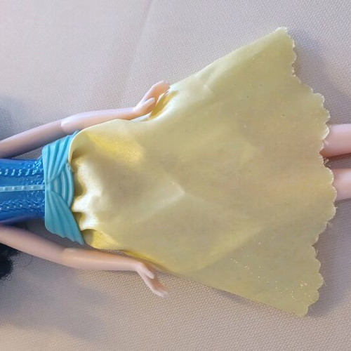 Hasbro Disney Princess Snow White doll used with belt