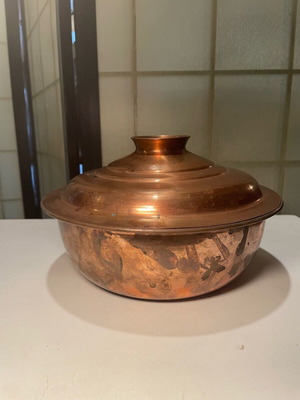 Copper vessel used in good condition