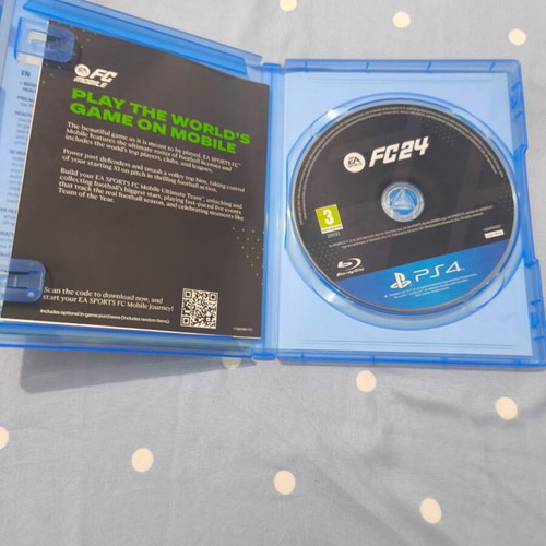 FC 24 PS4 game