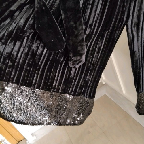 Benetton dress black velvet new, size L