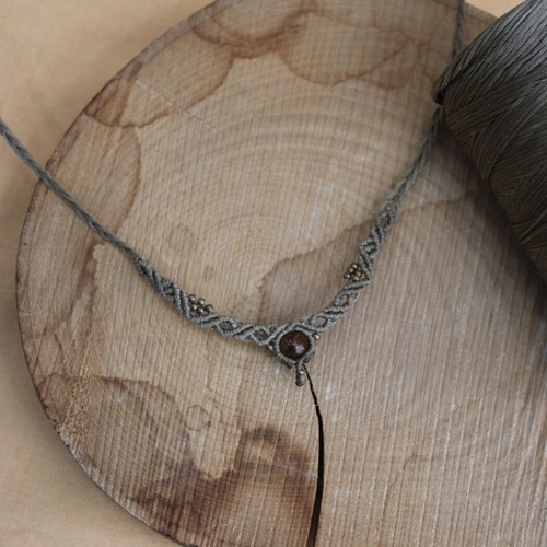 Macrame necklace khaki with tiger eye stone new