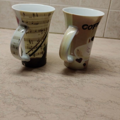 Vintage style mug set unused