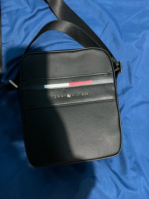 Tommy Hilfiger bag new, black