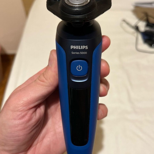 Philips Series 5000 S5466/17 rotary shaver like new