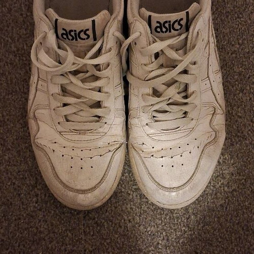 Asics men's white casual shoes used size 41