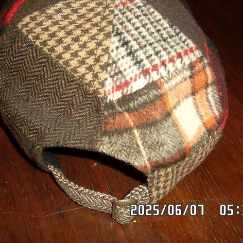 Clifftops adjustable winter hat like new, size 58