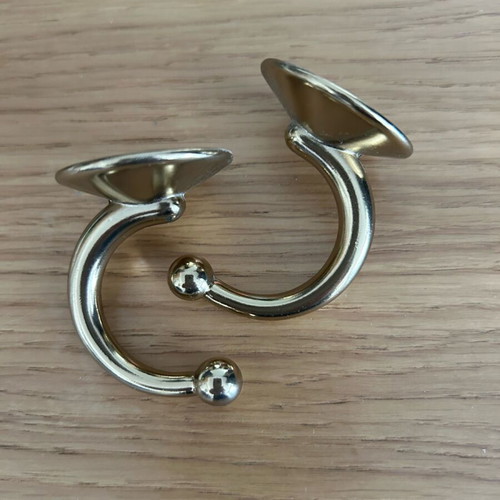 Curtain hooks in gold color good quality like new